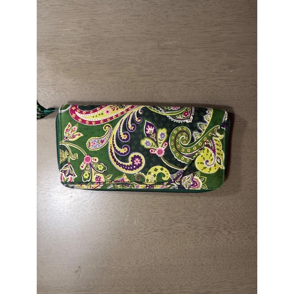 Vera Bradley storage we style
